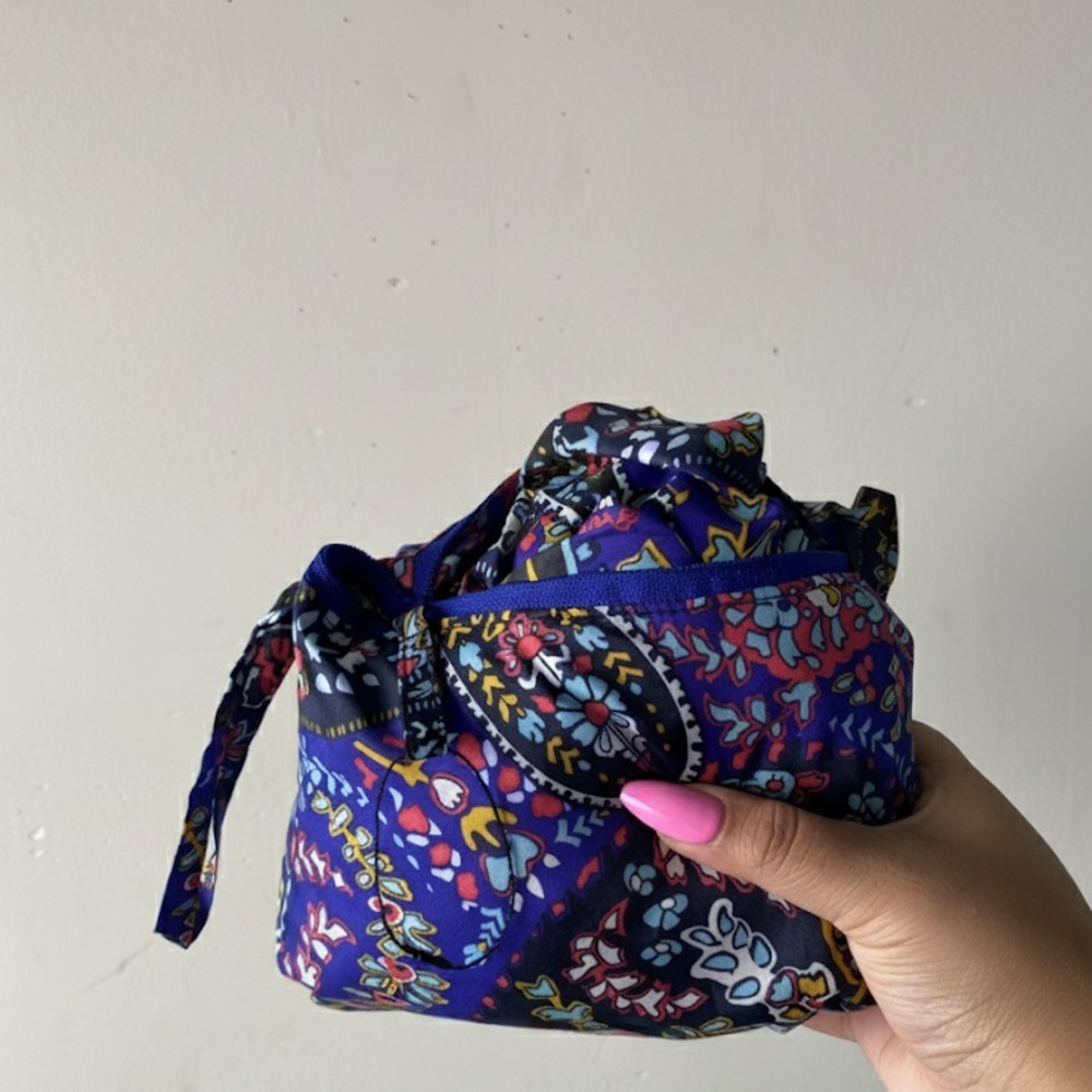 Vera Bradley Packable Rain Poncho Vibrant Paisley Print Hooded Coat OS - Picture 2 of 8
